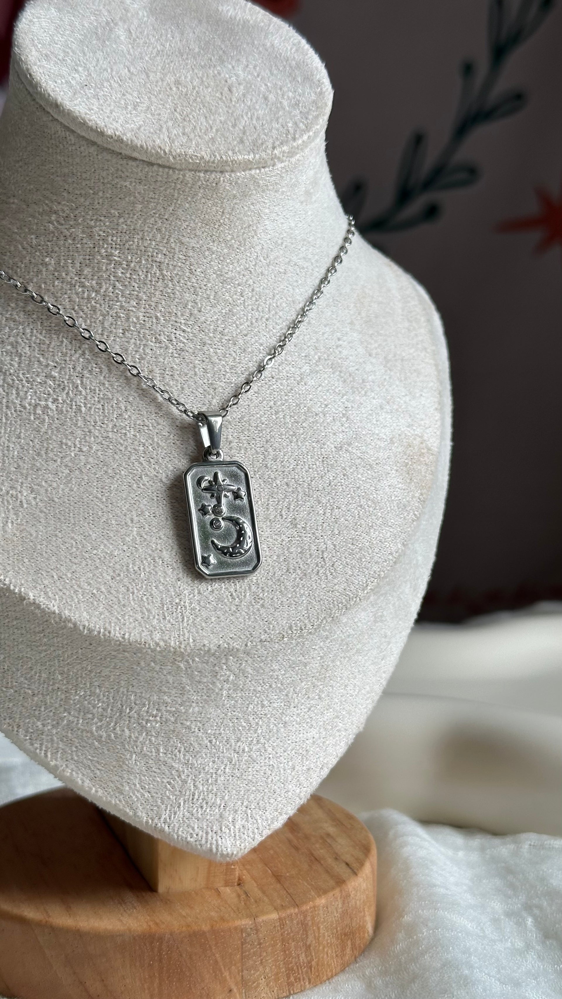 Collana Moon