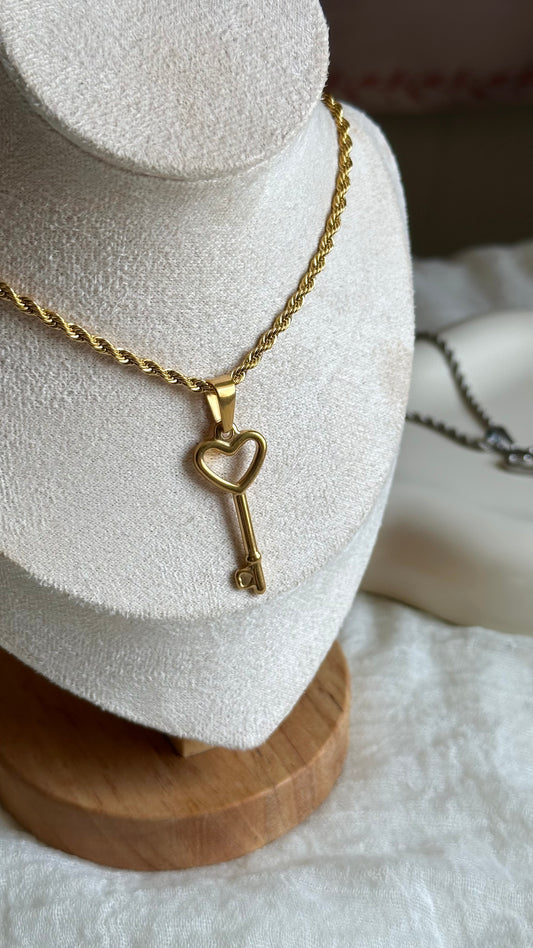Collana Ecate