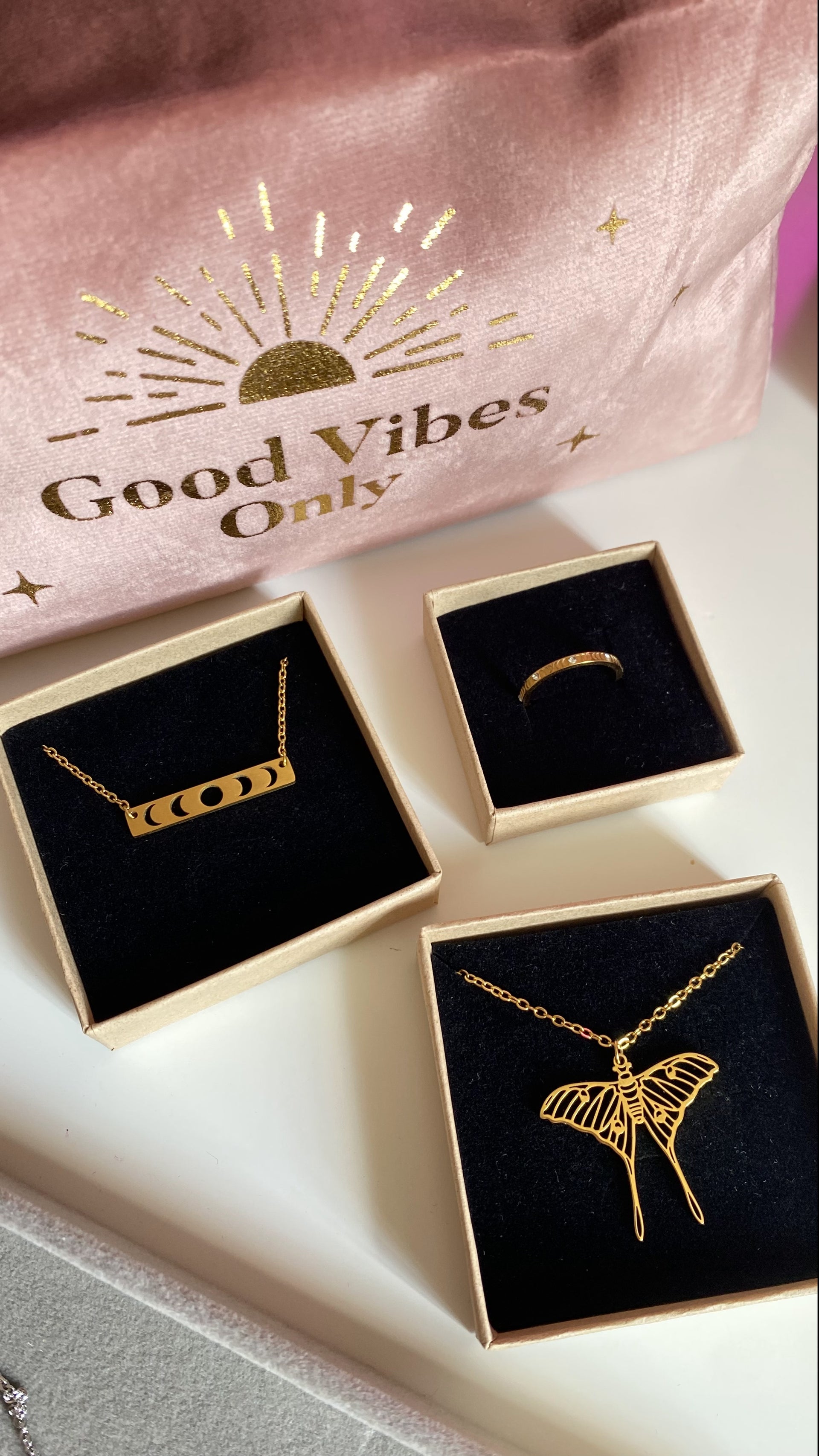 Good Vibes Box