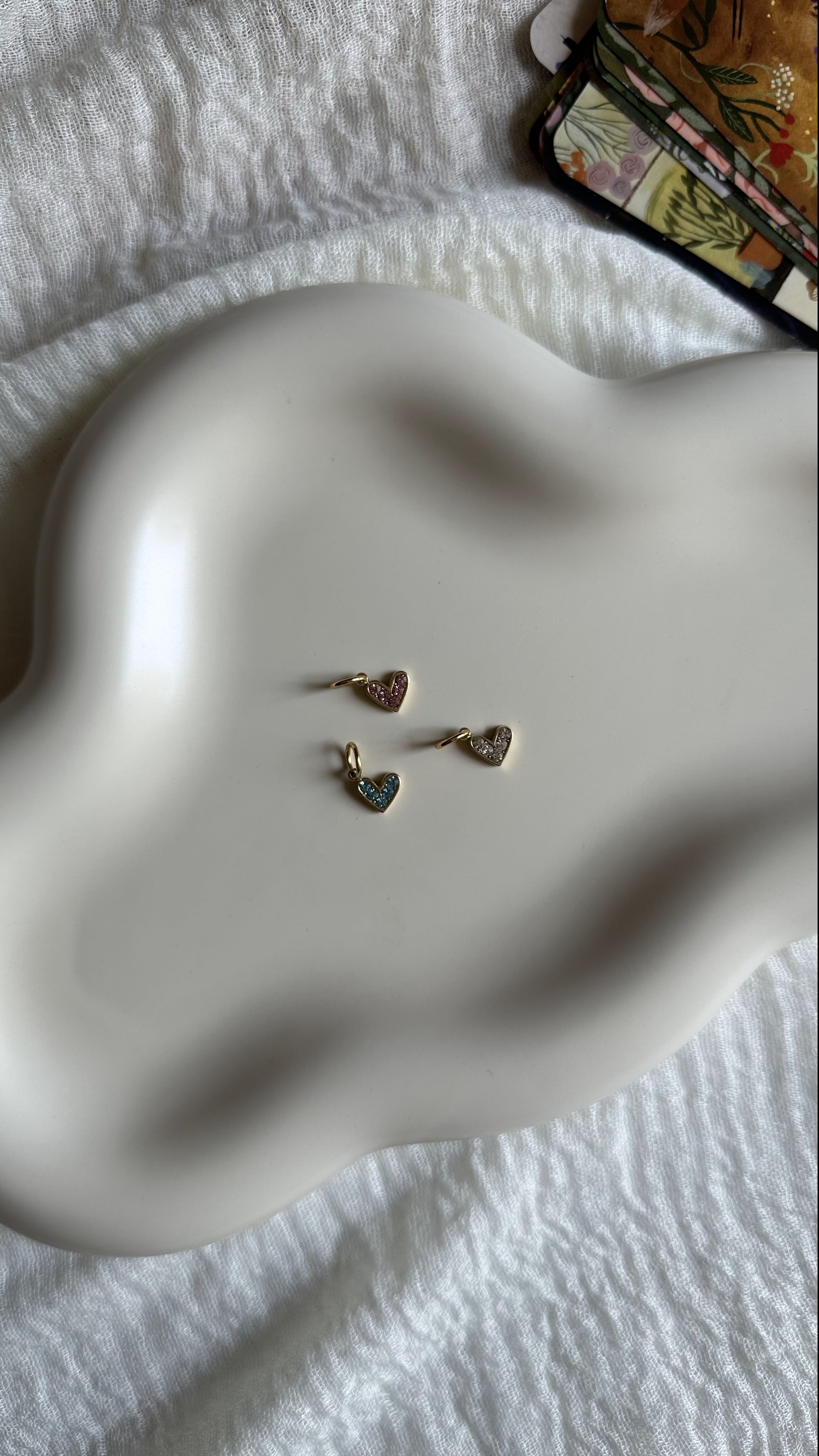 Charms Summer Vibes