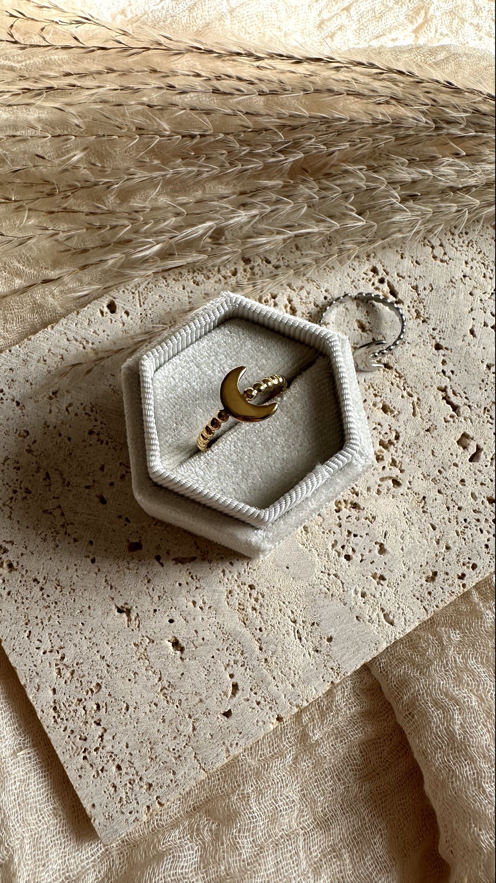 Anello Moon