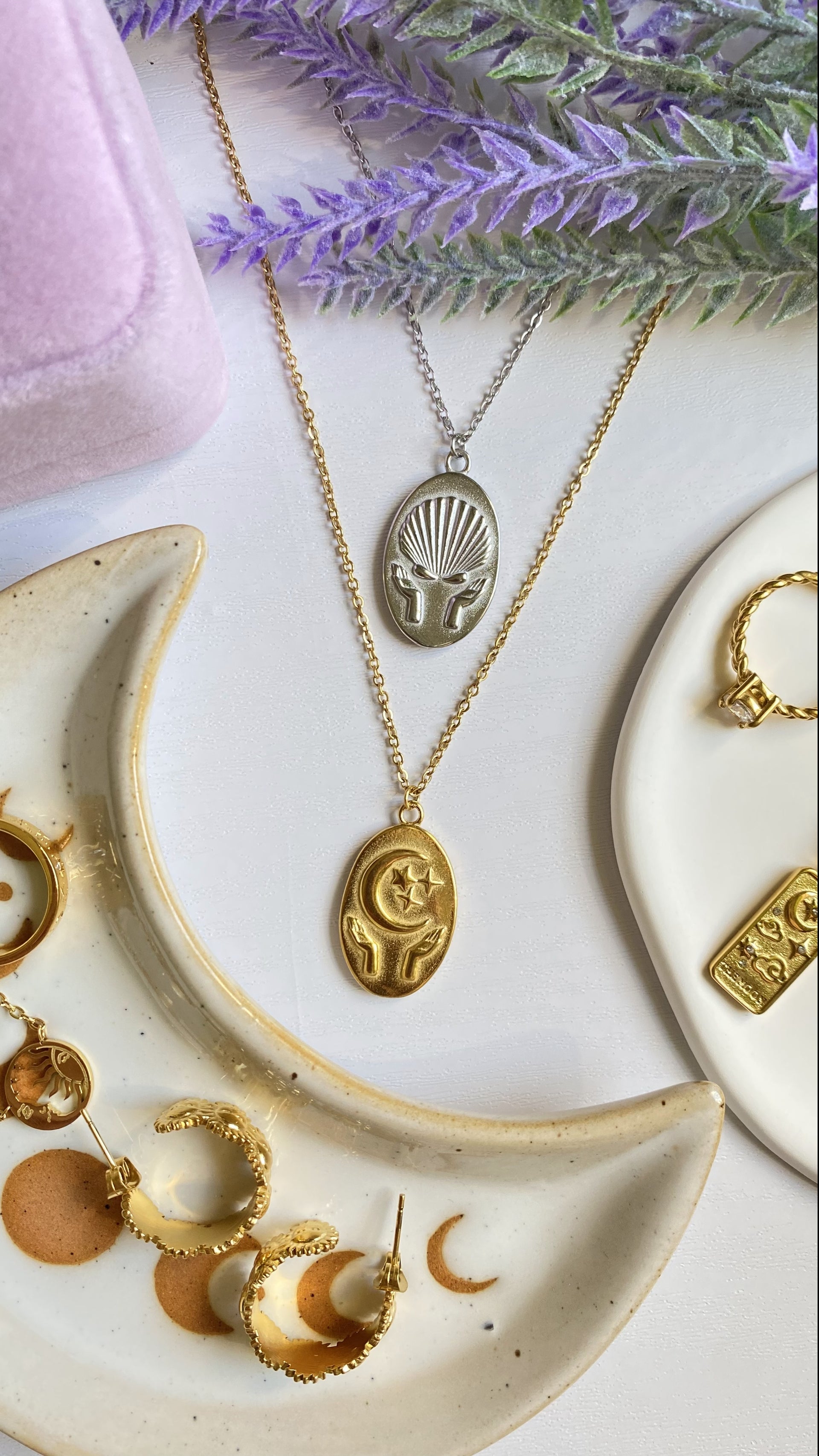 Collana Iside